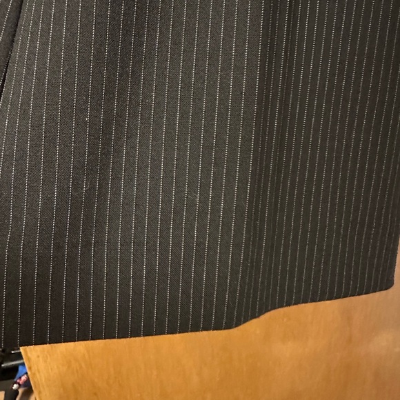 Express Editor Mid-rise bootcut black pinstripe pants size 2 Short - Picture 5 of 7